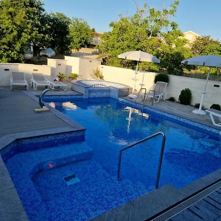 Paola Apartman Vrh (Krk)